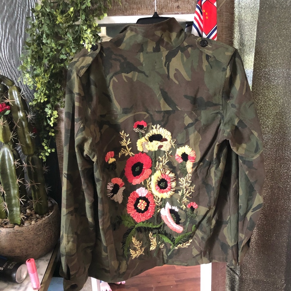 Brand new with Tags MM Vintage embroidered coat